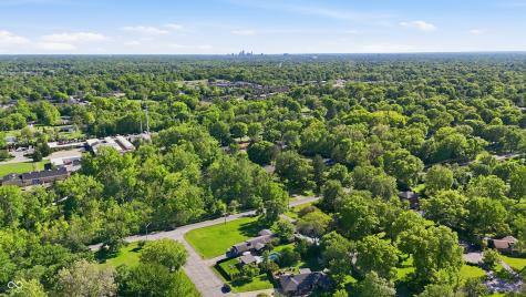 5016 E 65th Street Indianapolis IN 46220