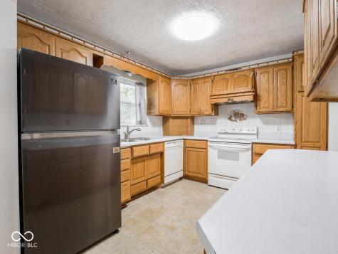 2326 E Banta Road Indianapolis IN 46227