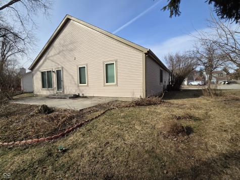 7438 Deville Court Indianapolis IN 46256