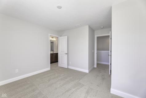2412 N Keenan Circle Westfield IN 46074