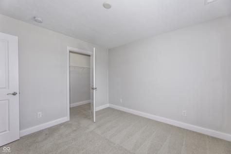 2412 N Keenan Circle Westfield IN 46074