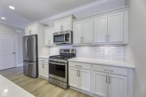 2412 N Keenan Circle Westfield IN 46074
