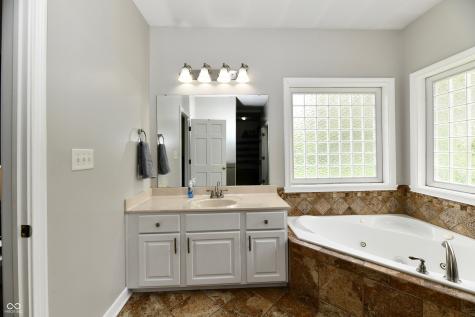 1708 Woodcroft Court Greenwood IN 46143