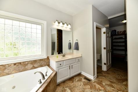 1708 Woodcroft Court Greenwood IN 46143