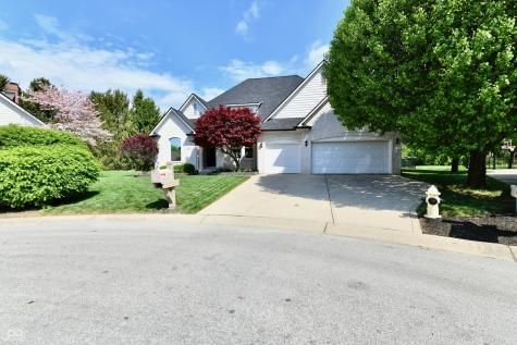 1708 Woodcroft Court Greenwood IN 46143