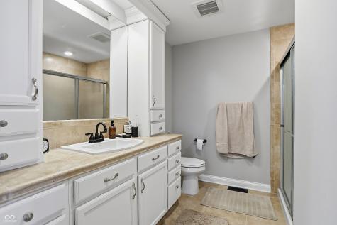 1240 Hillview Drive Franklin IN 46131