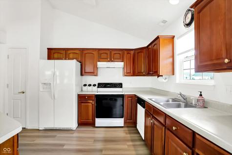 10712 Cardinal Circle Indianapolis IN 46231