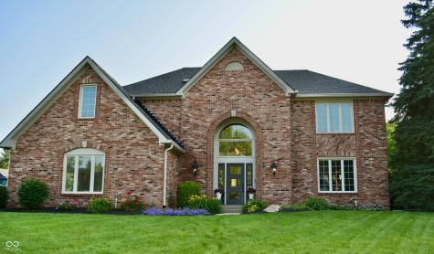 6862 Riverside Way Fishers IN 46038