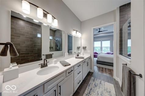 15818 Scher Drive Westfield IN 46074
