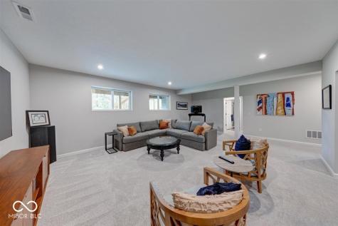 15818 Scher Drive Westfield IN 46074