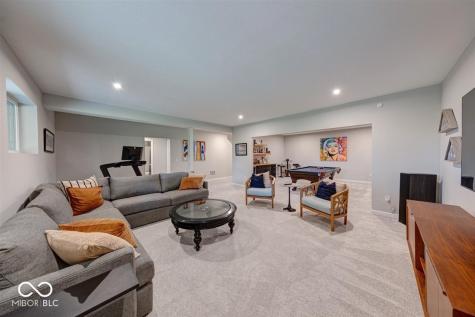 15818 Scher Drive Westfield IN 46074