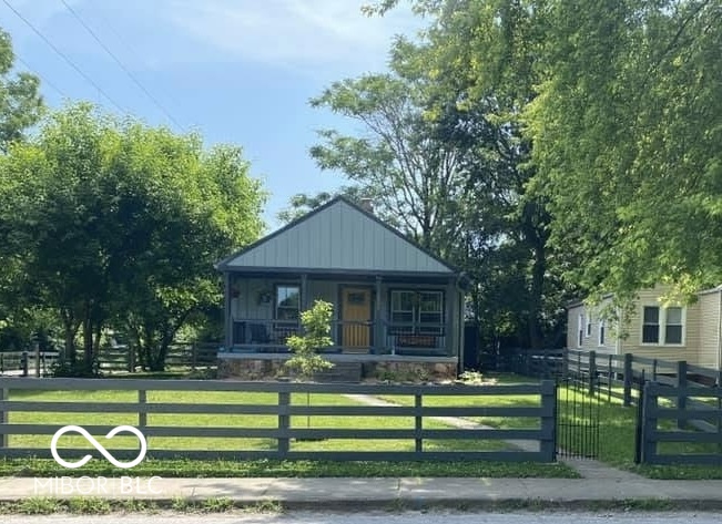 1731 N Bosart Avenue Indianapolis IN 46218