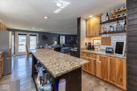8214 Old Farm Road Indianapolis IN 46256