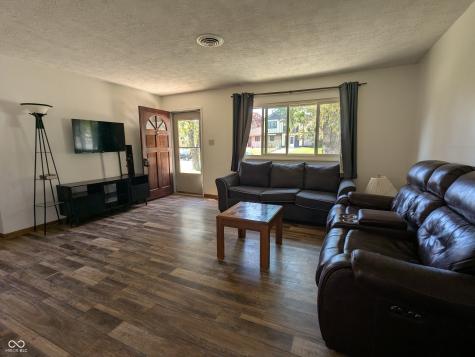 619 Memorial Drive Beech Grove IN 46107