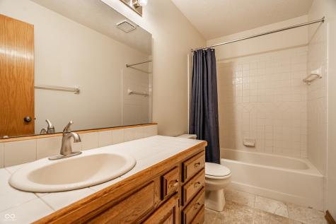 7731 Kenetta Court Fishers IN 46038