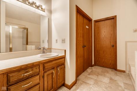 7731 Kenetta Court Fishers IN 46038