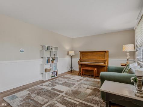 3232 Fairlawn Drive Columbus IN 47203