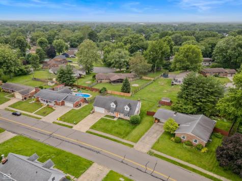 3232 Fairlawn Drive Columbus IN 47203