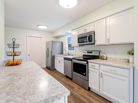 3232 Fairlawn Drive Columbus IN 47203
