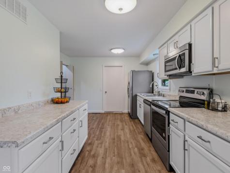 3232 Fairlawn Drive Columbus IN 47203
