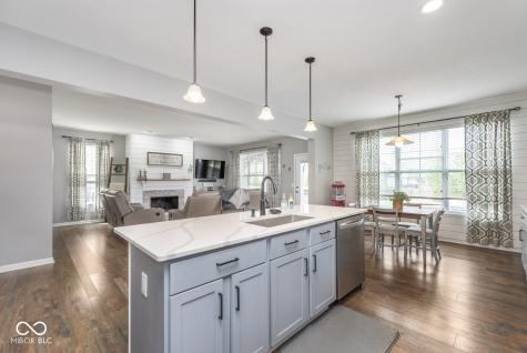 1458 Longleaf Street Avon IN 46123