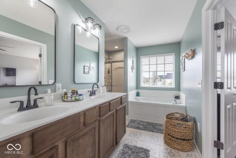 1458 Longleaf Street Avon IN 46123