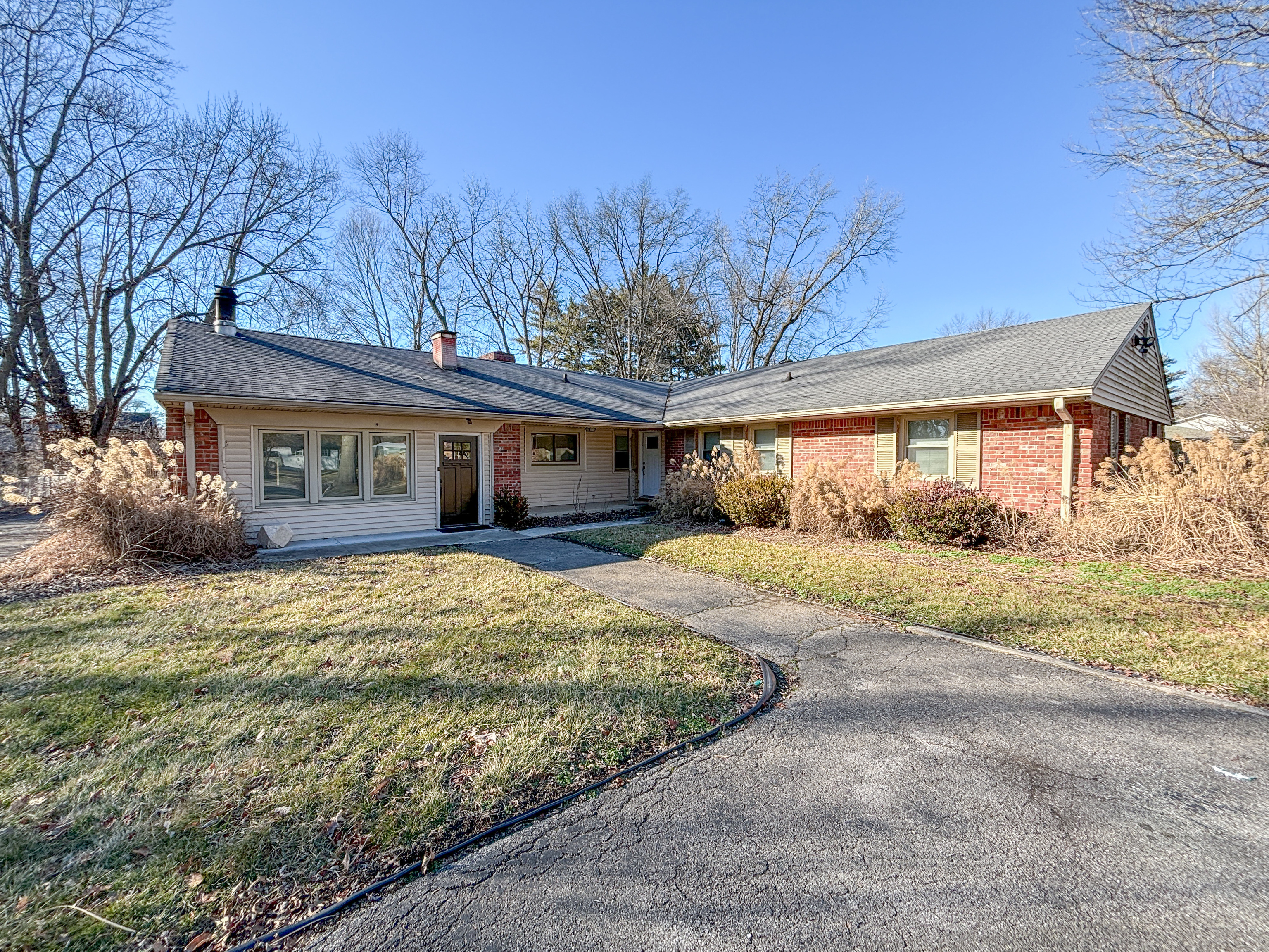 5540 Woodside Drive Indianapolis IN 46228