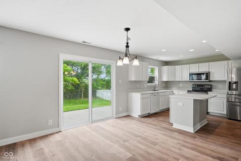 9220 N Coral Reef Road Mccordsville IN 46055