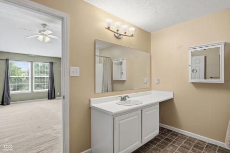 9220 N Coral Reef Road Mccordsville IN 46055