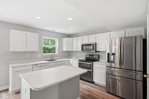 9220 N Coral Reef Road Mccordsville IN 46055