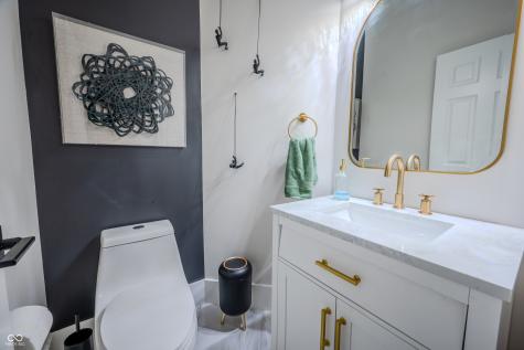 8703 Gordonshire Drive Indianapolis IN 46278