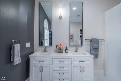 8703 Gordonshire Drive Indianapolis IN 46278