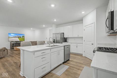 2280 Pine Valley Drive Plainfield IN 46168