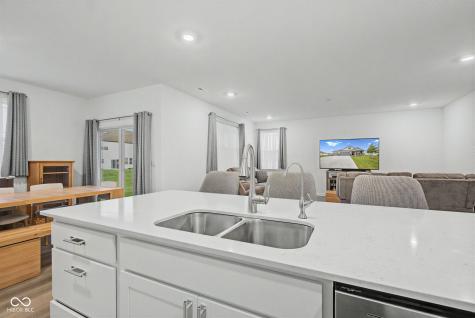 2280 Pine Valley Drive Plainfield IN 46168