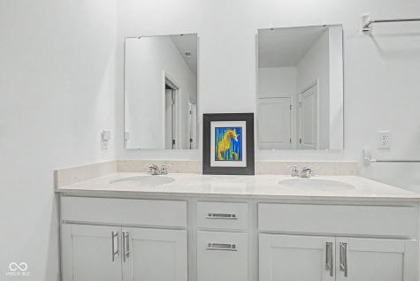 2280 Pine Valley Drive Plainfield IN 46168