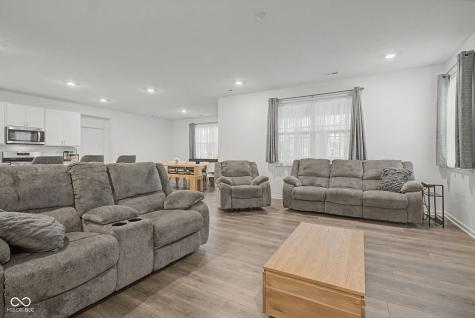 2280 Pine Valley Drive Plainfield IN 46168