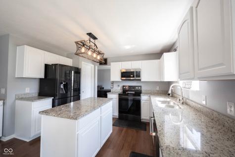 2385 S Moeller Circle New Palestine IN 46163