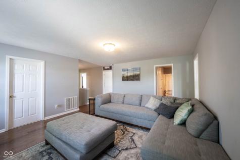 2385 S Moeller Circle New Palestine IN 46163