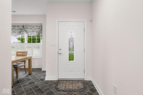 5157 Marco Drive E Columbus IN 47203