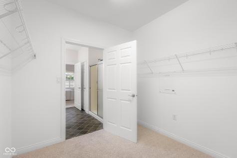 5157 Marco Drive E Columbus IN 47203