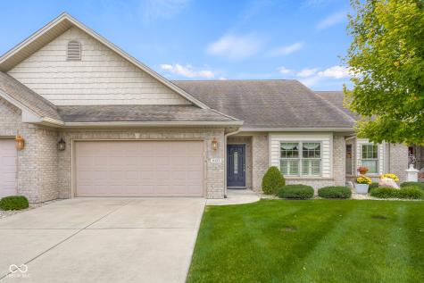 5157 Marco Drive E Columbus IN 47203