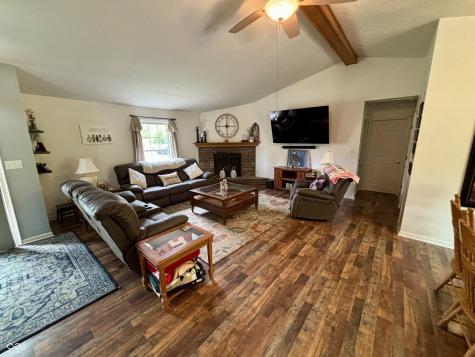 618 Gettysburg Coatesville IN 46121