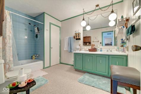 4047 N Salmon Harbor Road Unionville IN 47468