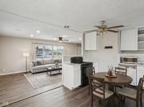 492 Carol Drive Greenwood IN 46143