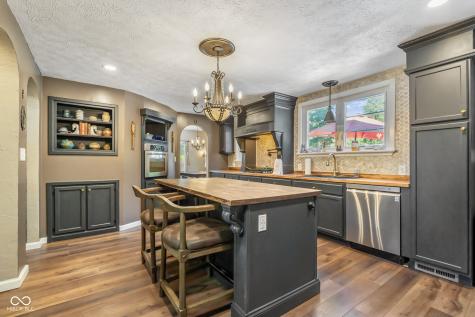 730 W 6th Street Seymour IN 47274