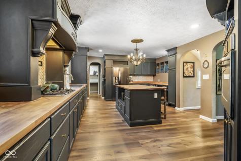 730 W 6th Street Seymour IN 47274