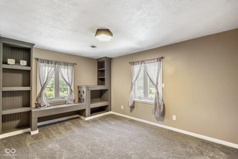 730 W 6th Street Seymour IN 47274