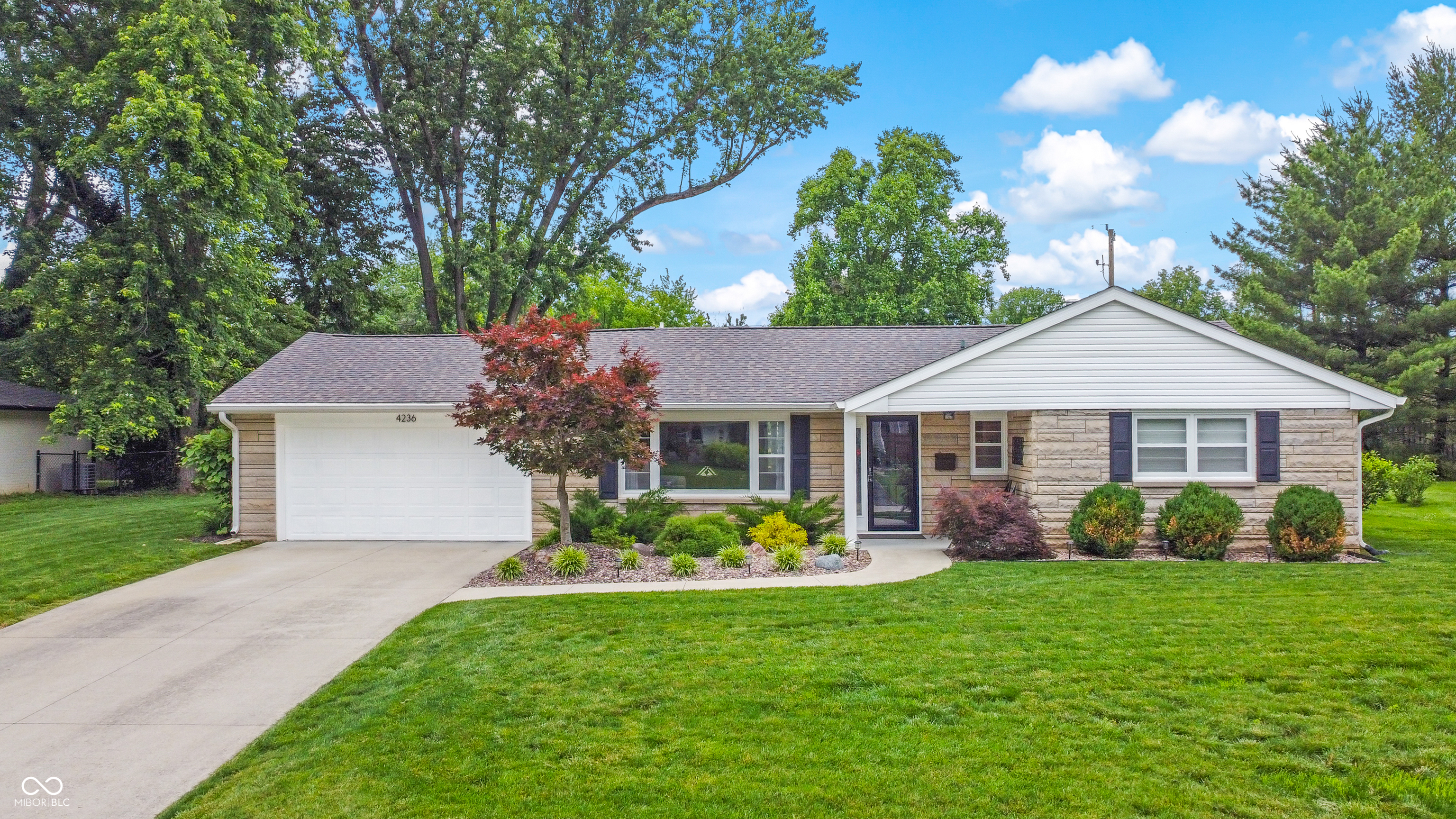 4236 Washington Street Columbus IN 47203