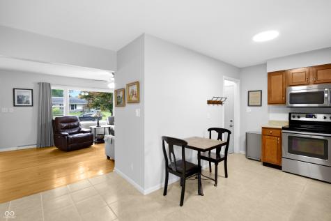 4236 Washington Street Columbus IN 47203