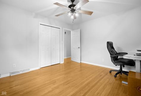 4236 Washington Street Columbus IN 47203